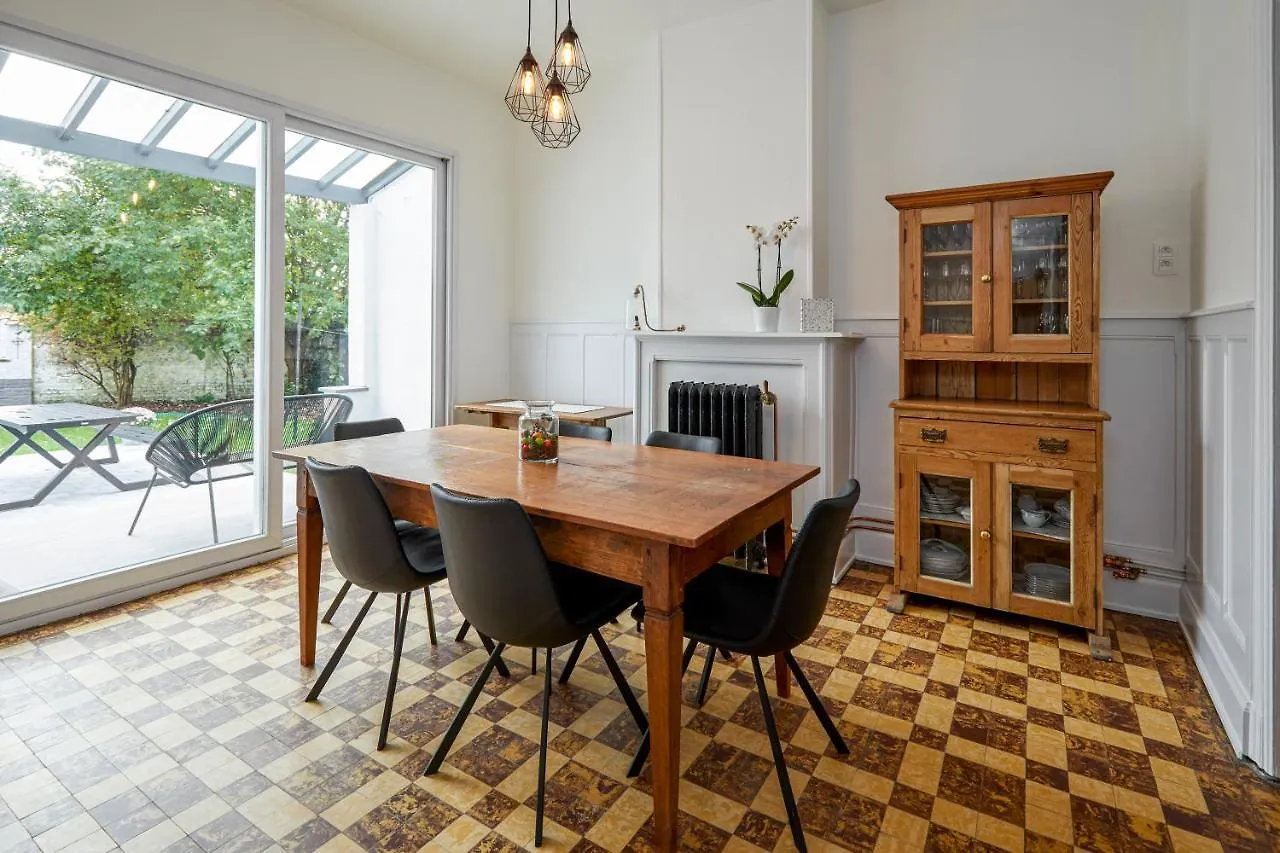 Trendy, Authentieke Woning Met Groot Terras En Tuin Villa Bruges 0*,  Belgium